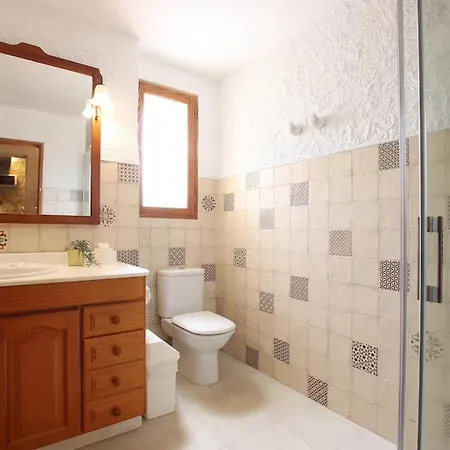 Villa Rustic House Recently Renovated With Views To The Mountains By Renthousing *