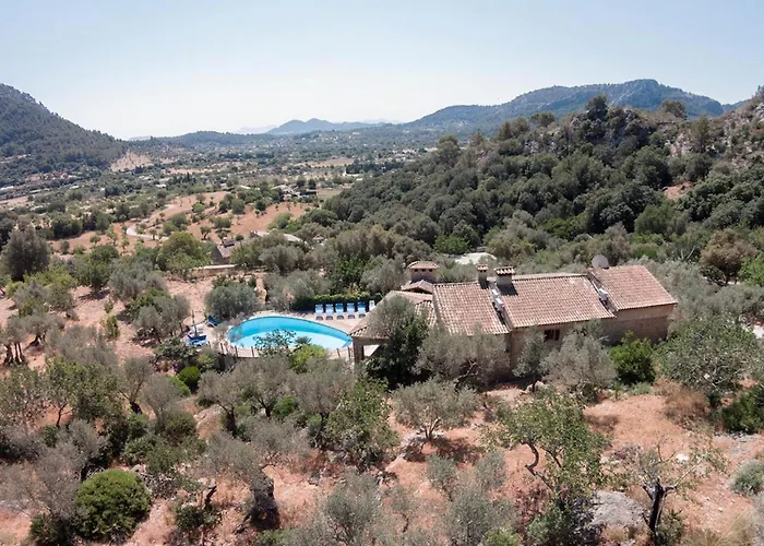 Villa Rustic House Recently Renovated With Views To The Mountains By Renthousing Pollença