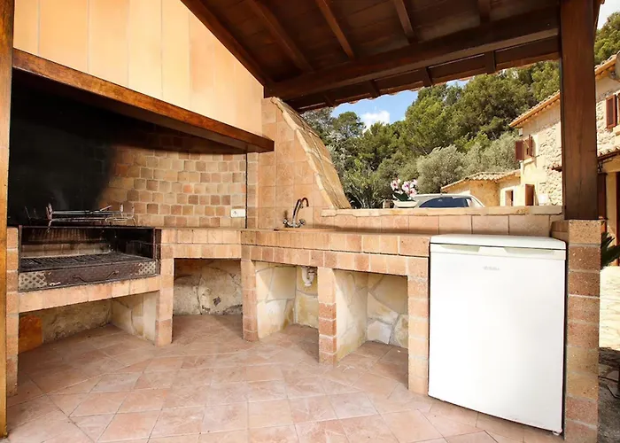 Villa Rustic House Recently Renovated With Views To The Mountains By Renthousing Pollença