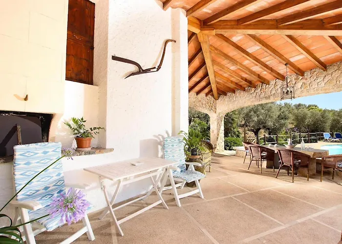 Rustic House Recently Renovated With Views To The Mountains By Renthousing Villa *