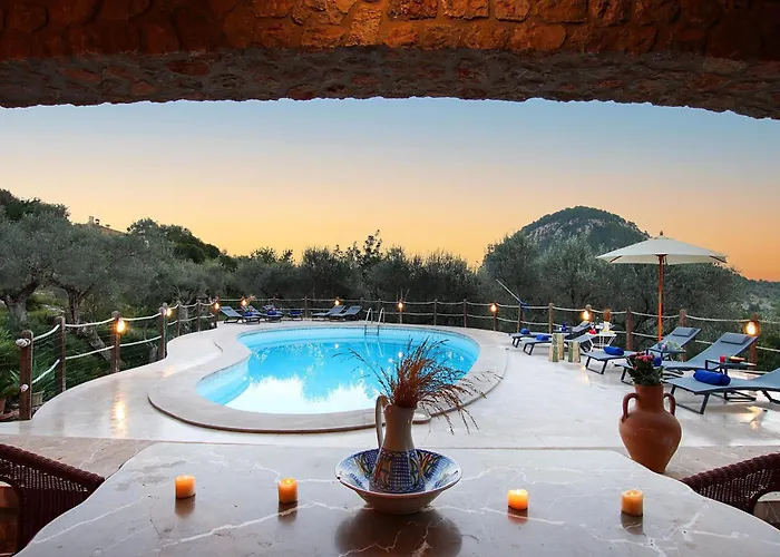 Villa Rustic House Recently Renovated With Views To The Mountains By Renthousing *