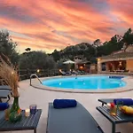 Rustic House Recently Renovated With Views To The Mountains By Renthousing 波连斯萨