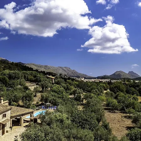 Rustic House Recently Renovated With Views To The Mountains By Renthousing * Pollença