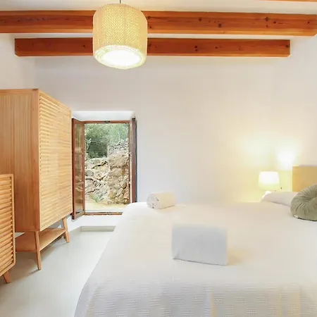Rustic House Recently Renovated With Views To The Mountains By Renthousing Pollença