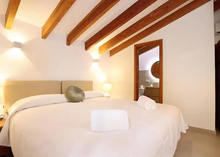 ヴィラ Rustic House Recently Renovated With Views To The Mountains By Renthousing *